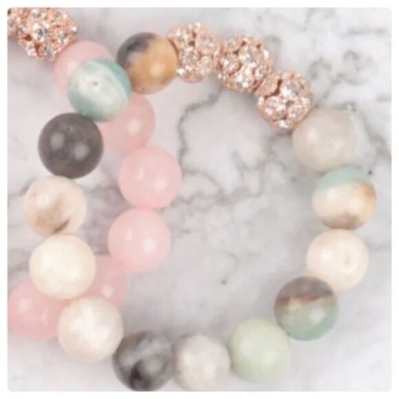 Gorgeous Rhinestone Glass Stone Bracelet - Picture 4 of 4